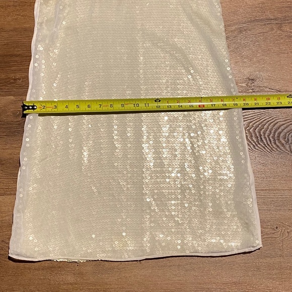 Alice + Olivia Pleated Sequin Sheath Dress Beige Cream Size M 4-6 - Picture 10 of 15